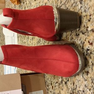 Little red booties